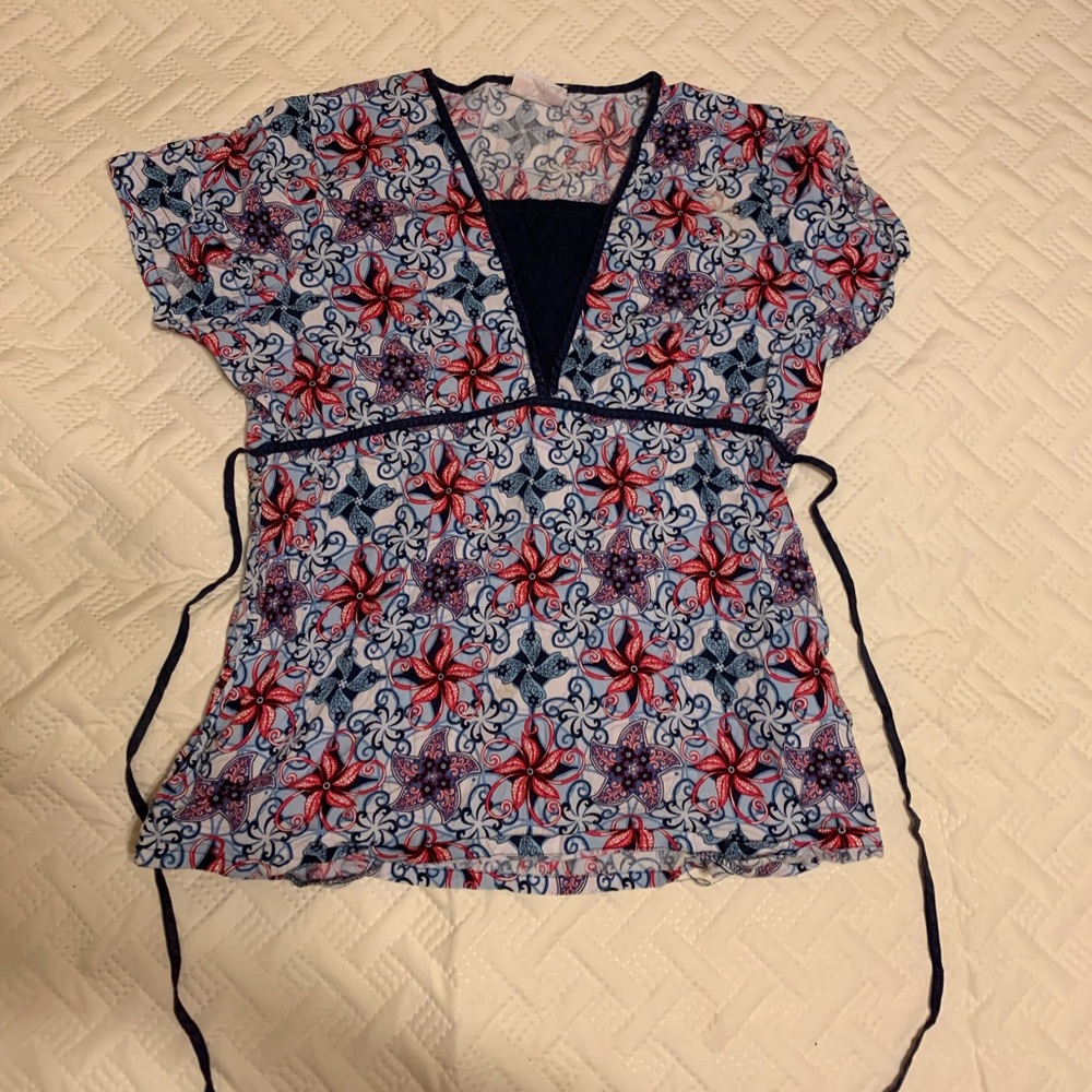 Scrub top